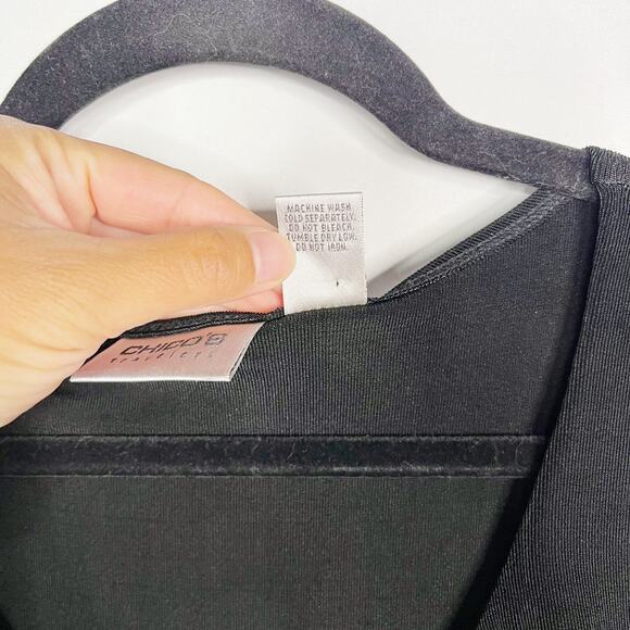 Chicos Size 0 Small Black Travelers VNeck Wrap Knit Shell Top Ruffle Trim Tank - Picture 7 of 8